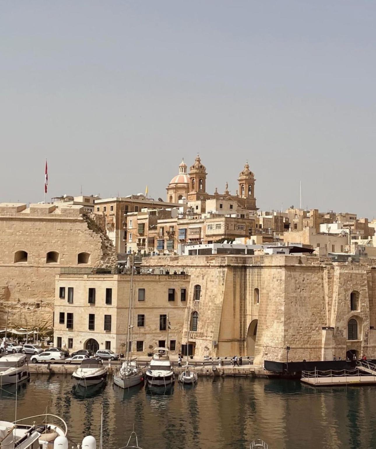 Arcanum Apartment 1 Very Close To Seafront Bus Station And Ferry To Valletta Senglea Dış mekan fotoğraf