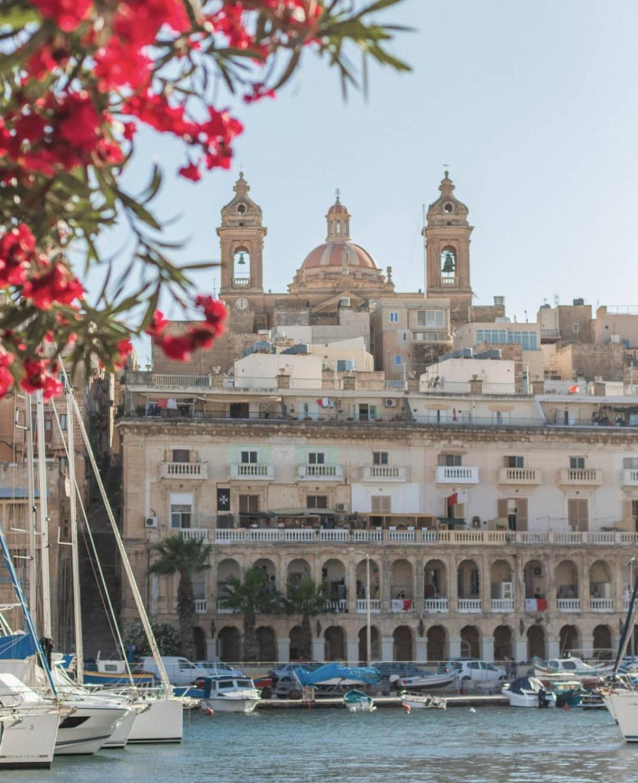 Arcanum Apartment 1 Very Close To Seafront Bus Station And Ferry To Valletta Senglea Dış mekan fotoğraf