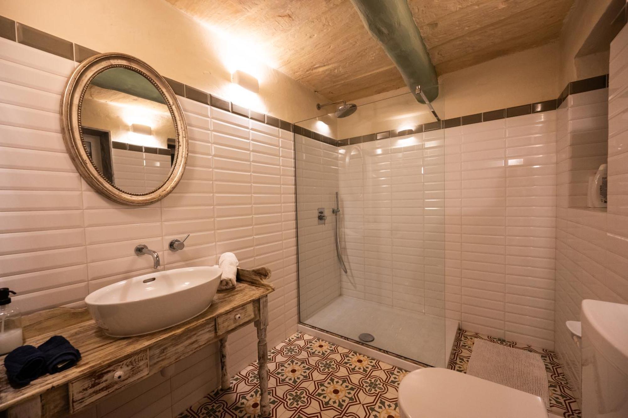 Arcanum Apartment 1 Very Close To Seafront Bus Station And Ferry To Valletta Senglea Dış mekan fotoğraf